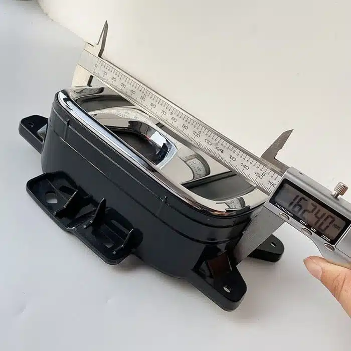 Honda Elysion LED emblem — length measurement