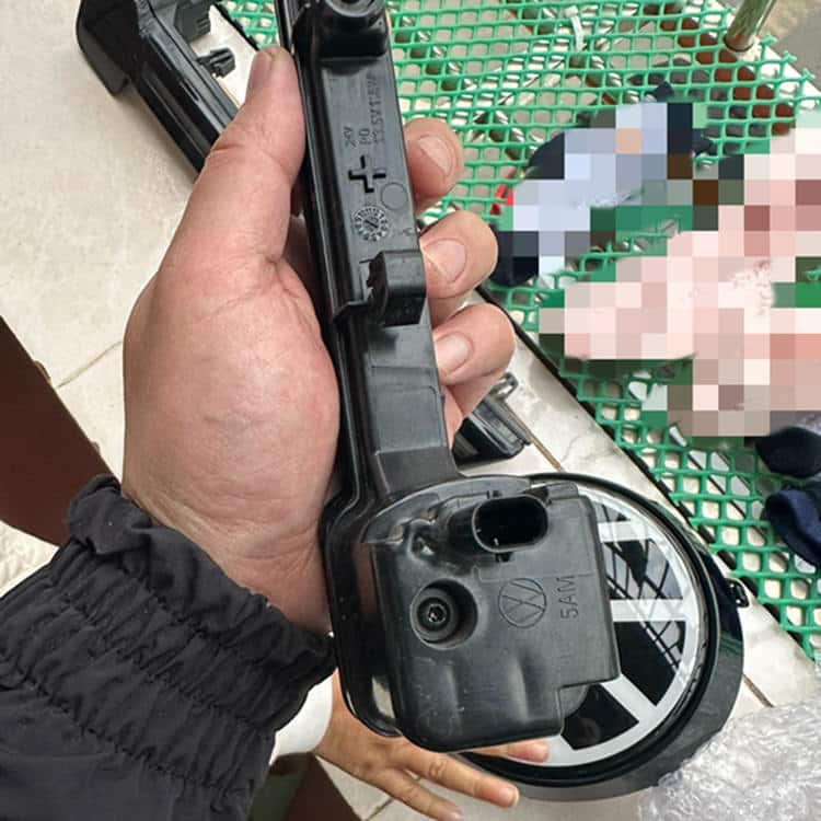 VW ID3 Light Up Emblem