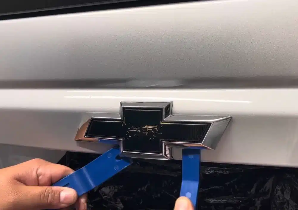 Remove the Rear Chevy Suburban Emblem
